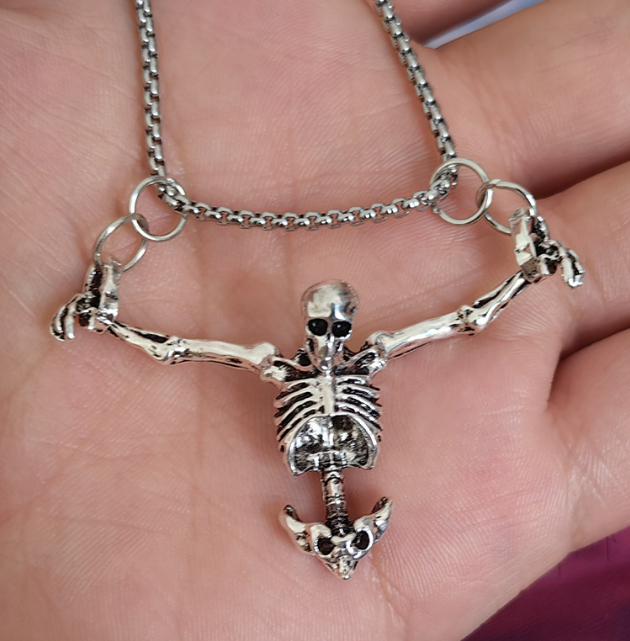 Spooky Punk Skull Pendant
